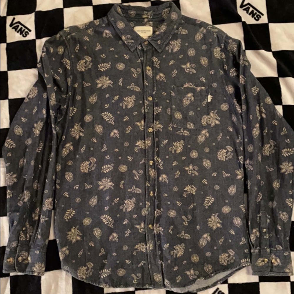 Obey button up